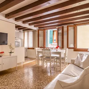 Apartment San Marco Joy By Lionhost, Venice
